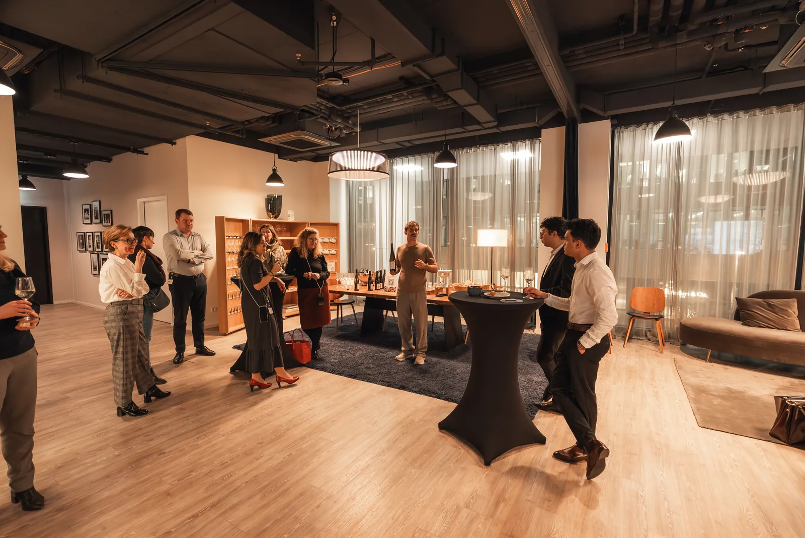 Lounge im TaunusTurm Frankfurt während des alkoholfreien Workshops für Tishman Speyer